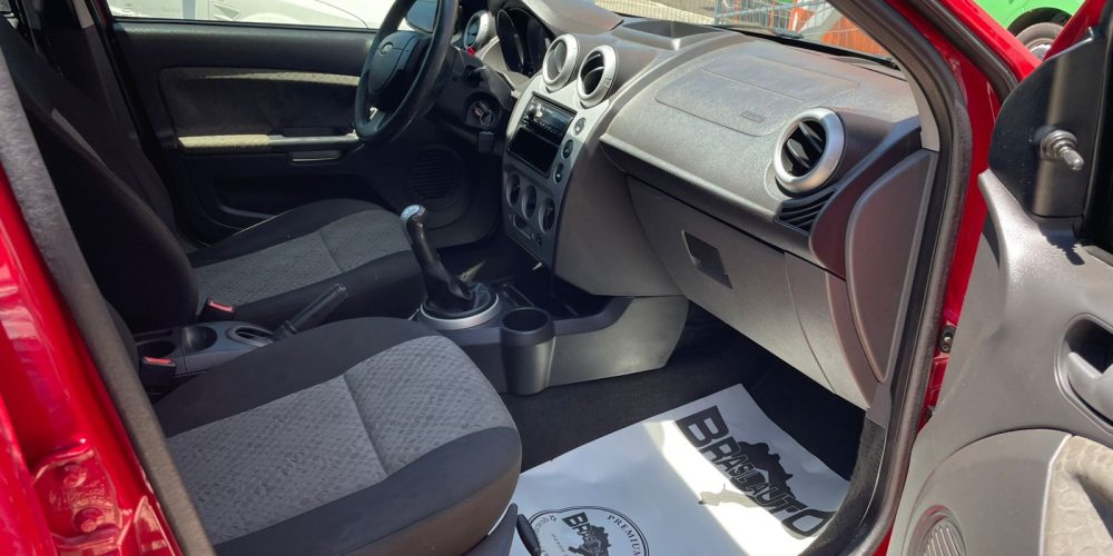 WhatsApp Image 2025-12-05 at 12.35.01 (1)